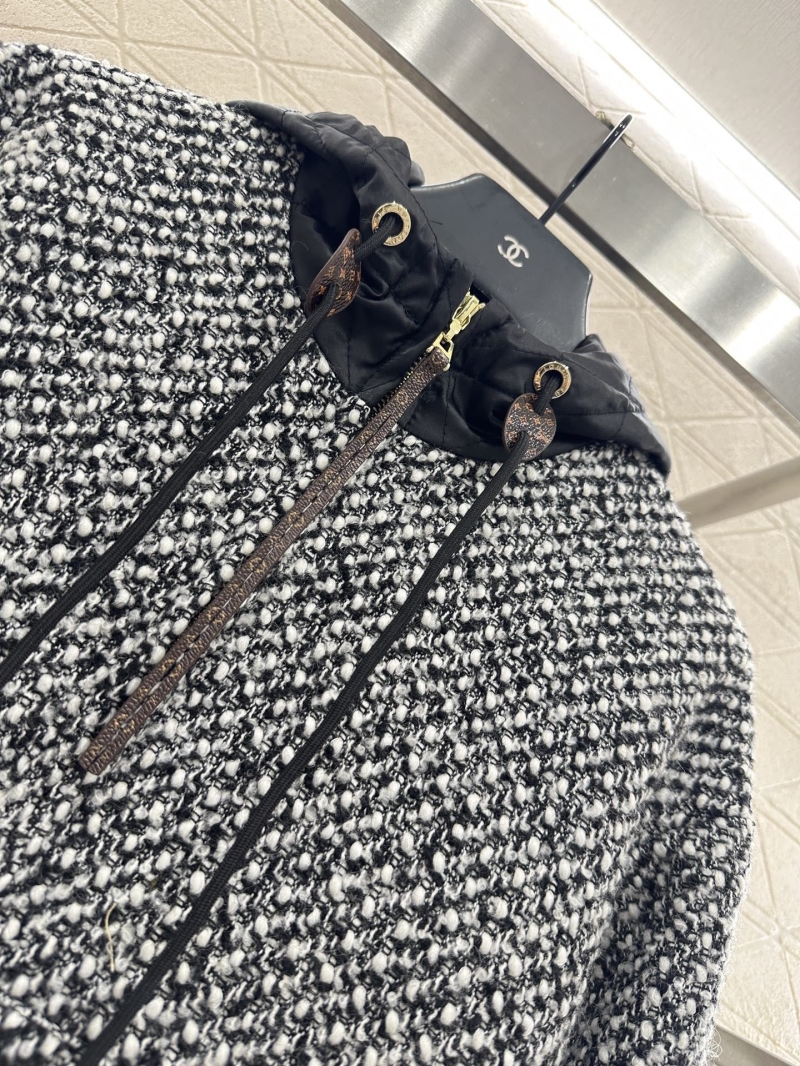 l0vis Vvtt0n outwear